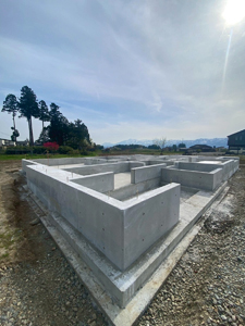 新築 基礎完成