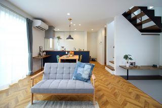 上越市 ロフトのある家